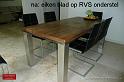 na eiken blad op RVS onderstel